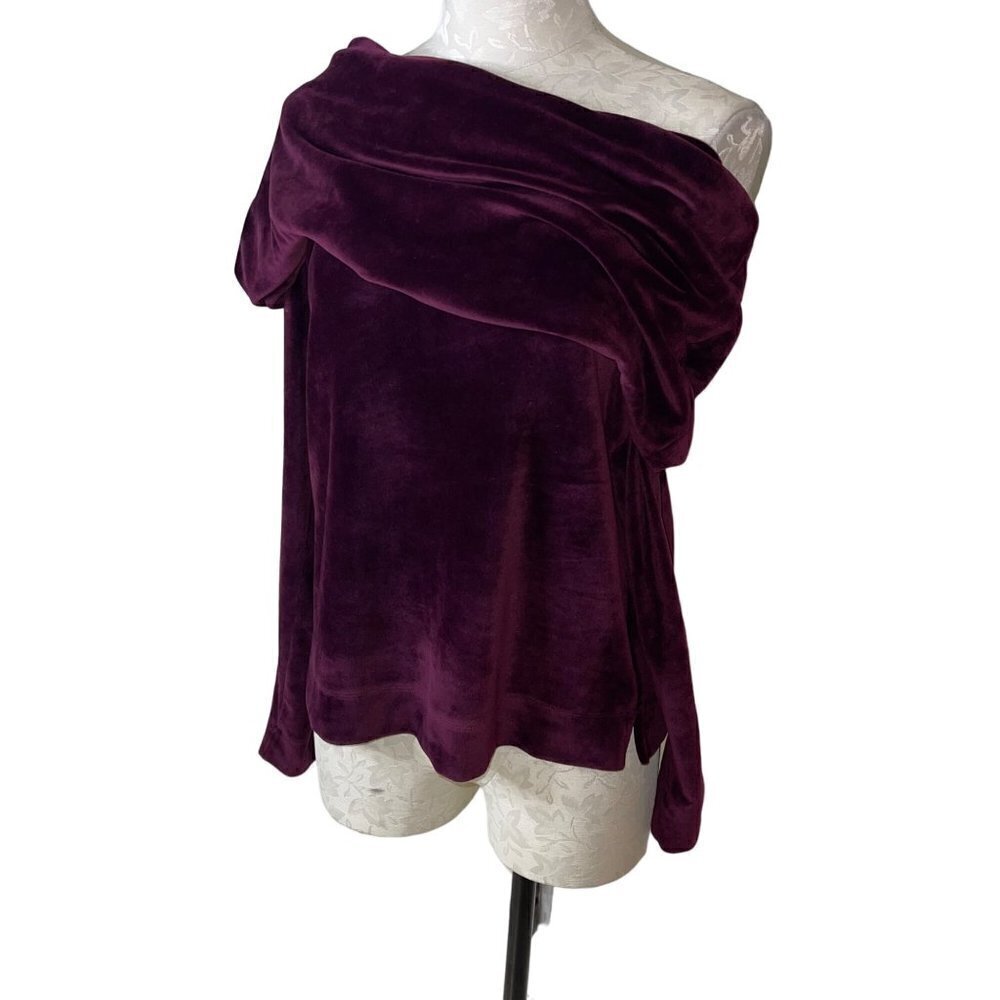 Lilly Pulitzer Womens Sweatshirt Size Medium Purple Velour Off The Shoulder